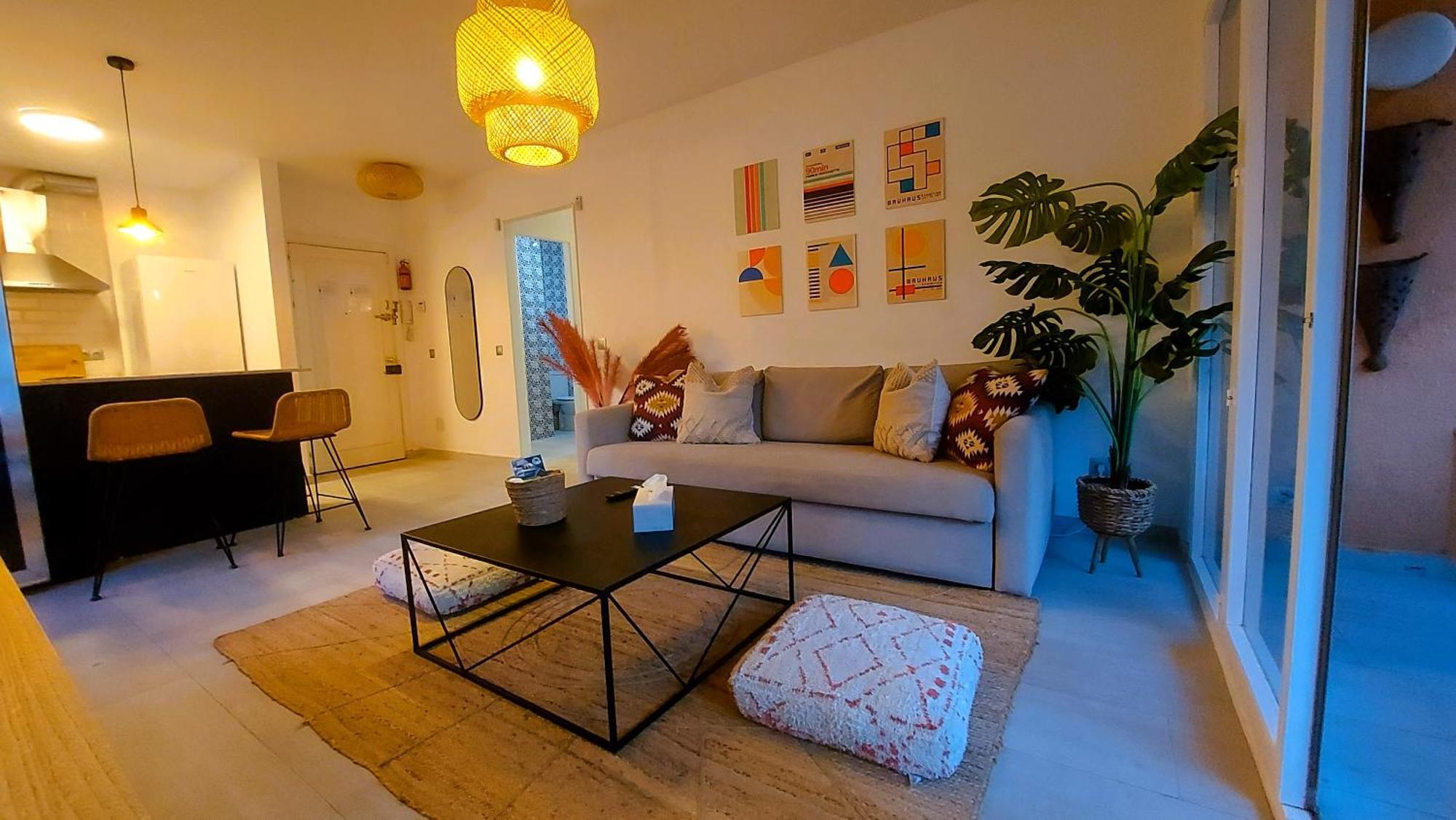 Apartamento Cozy 2-bed 2-bathroom In Town Centre Marbella